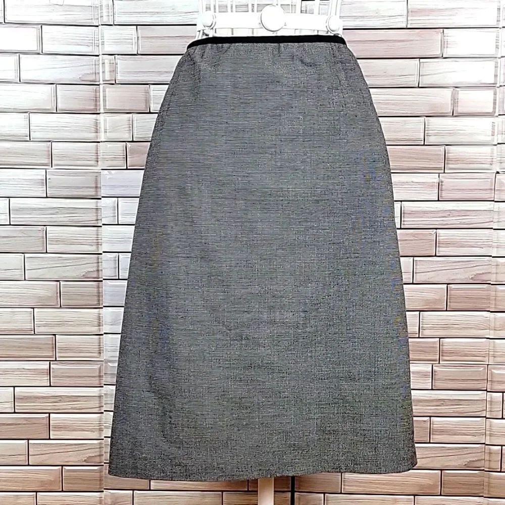 Calvin Klein midi skirt grey & Black Womens Size 12